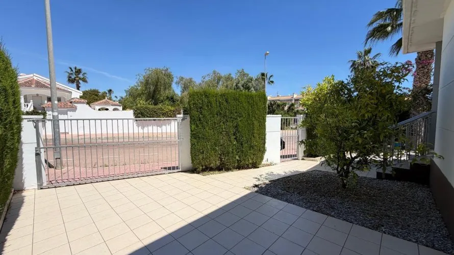 4 bedrooms villa for sale, Ciudad Quesada, Spain No. 1159 № 3