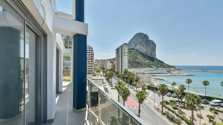 3 bedrooms apartment for sale, Calpe, Spain No. 166 № 16
