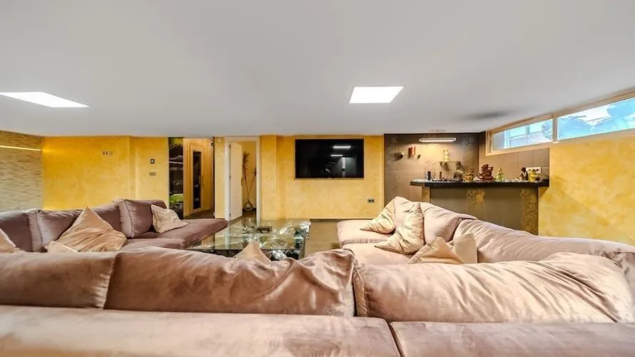 5 bedrooms villa for sale, Torrevieja, Spain No. 768 № 20