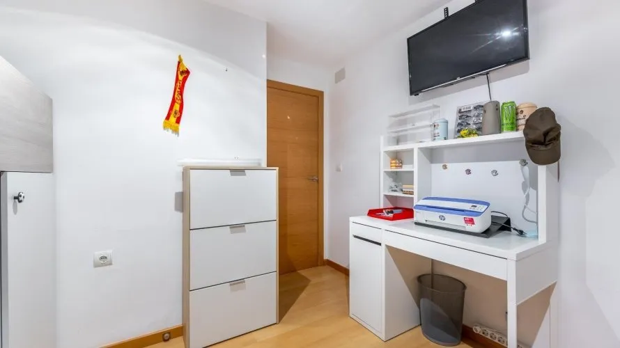3 bedrooms apartment for sale, Alicante, Spain No. 995 № 14