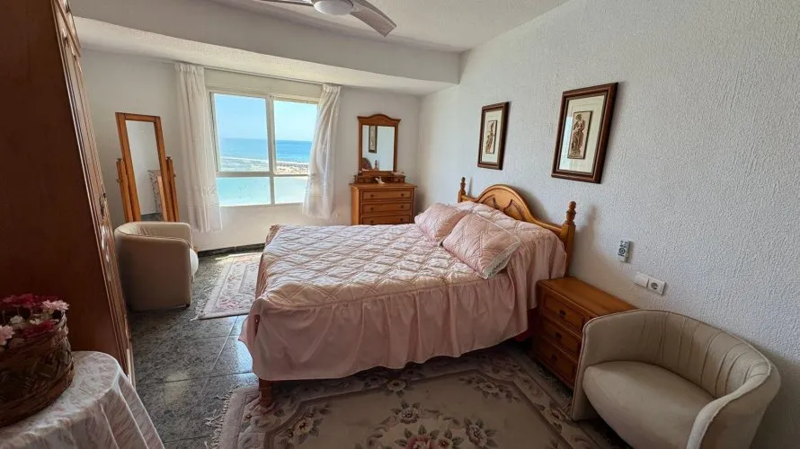 3 bedrooms apartment for sale, Torrevieja, Spain No. 823 № 17