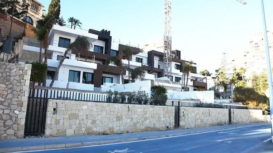4 bedrooms apartment for sale, Benidorm, Spain No. 352 № 9