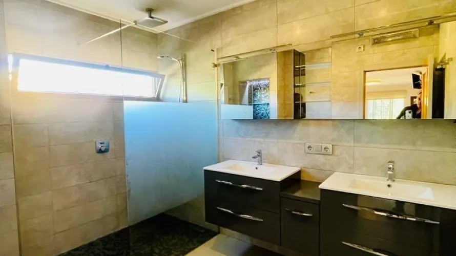 4 bedrooms villa for sale, Torrevieja, Spain No. 103 № 7