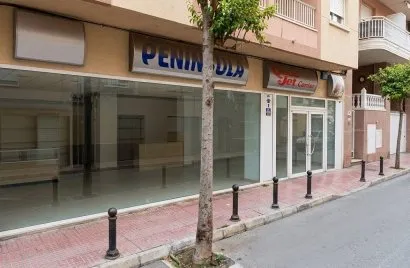 100m² commercial property for sale, Torrevieja, Spain No. 2931