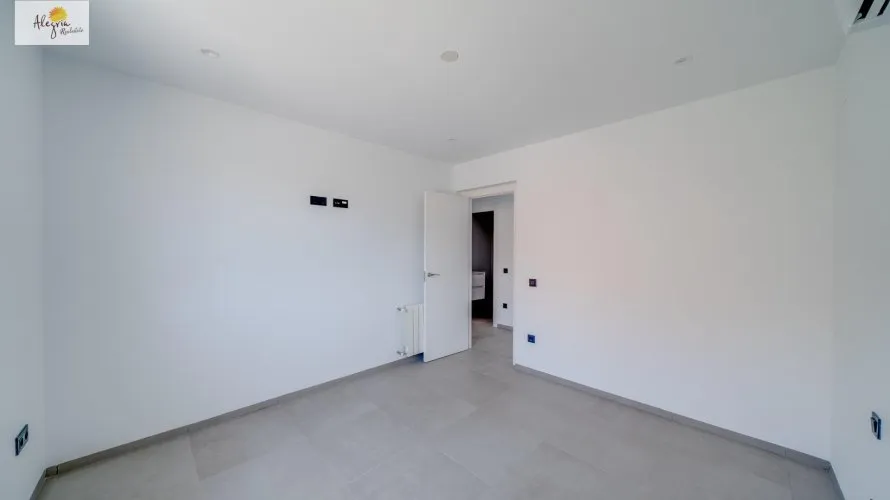 5 bedrooms villa for sale, Calpe, Spain No. 460 № 16