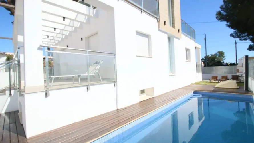 4 bedrooms apartment for sale, La Torre, Spain No. 332