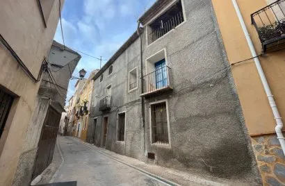 6 bedrooms house for sale, Sella, Spain No. 2707