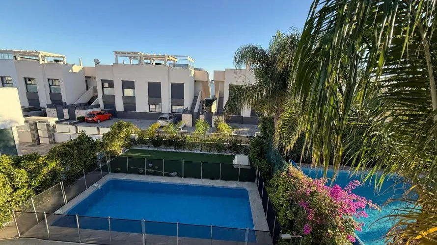 3 bedrooms villa for sale, Ciudad Quesada, Spain No. 906