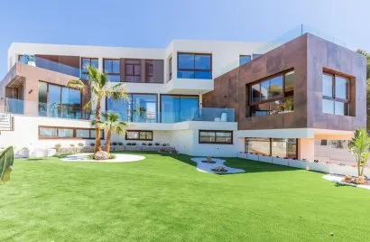 4 bedrooms villa for sale, Benidorm, Spain No. 475