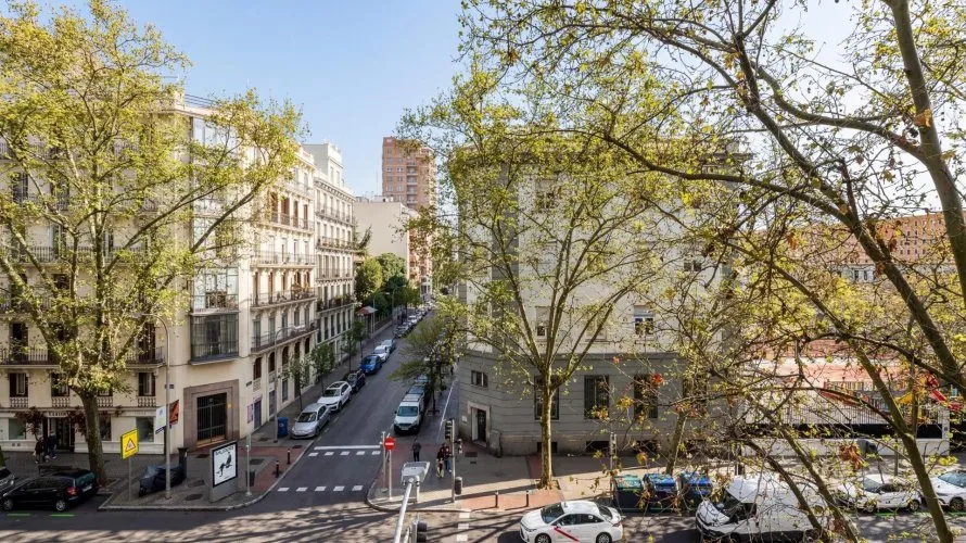 2 bedrooms apartment for sale, Madrid, Spain No. 1435 № 8