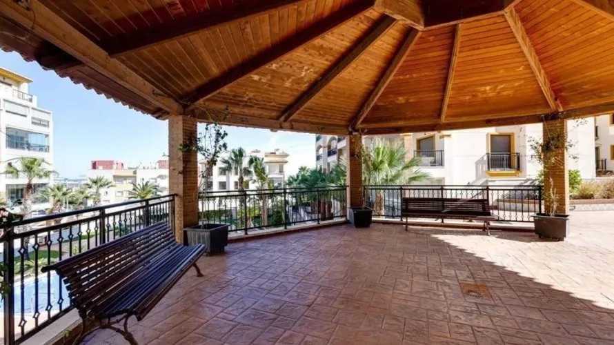 3 bedrooms apartment for sale, Guardamar del Segura, Spain No. 663 № 11