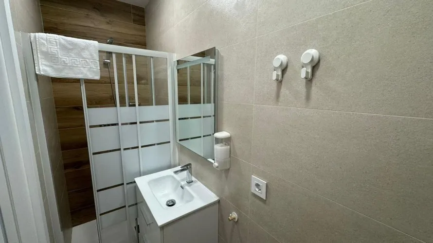 9 bedrooms commercial property for sale, Alicante, Spain No. 599 № 23