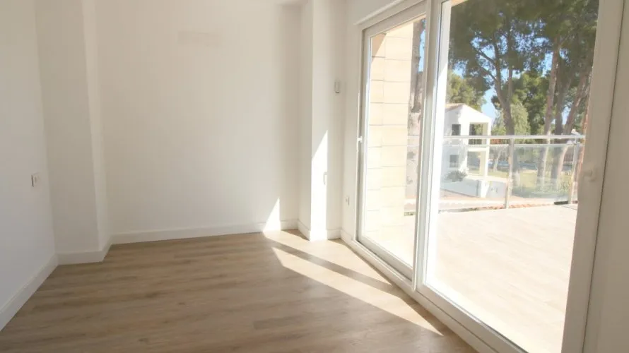 4 bedrooms apartment for sale, La Torre, Spain No. 332 № 11