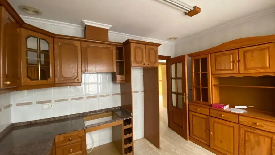 4 bedrooms apartment for sale, Torrevieja, Spain No. 817 № 10