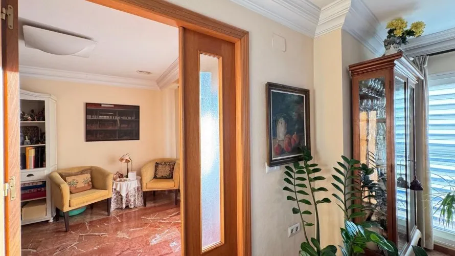 4 bedrooms apartment for sale, Torrevieja, Spain No. 85 № 19