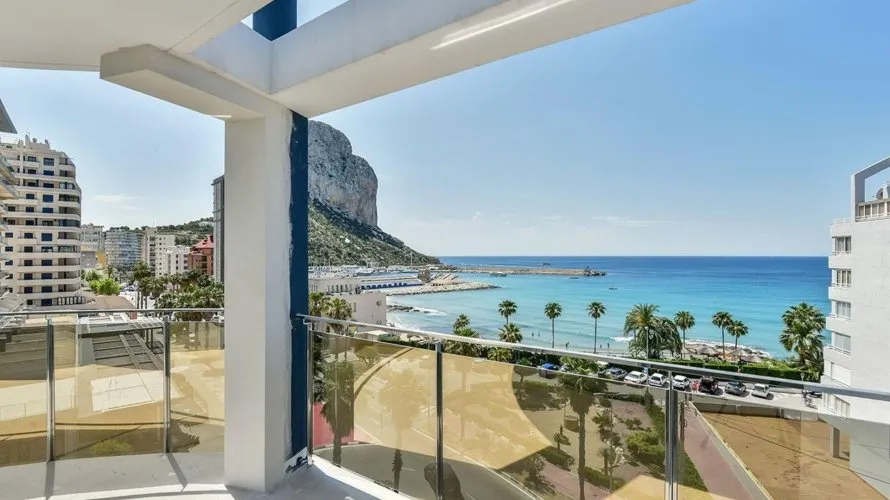 3 bedrooms apartment for sale, Calpe, Spain No. 166 № 11