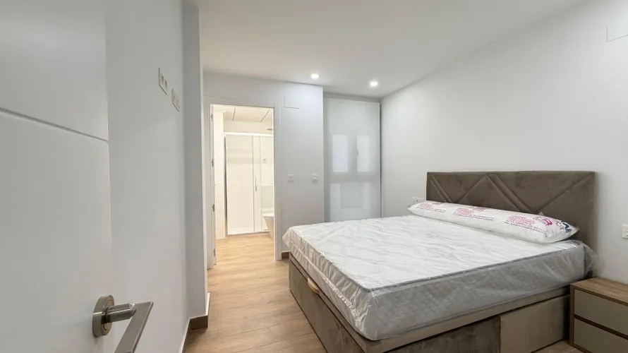 2 bedrooms apartment for sale, Torrevieja, Spain No. 1629 № 2