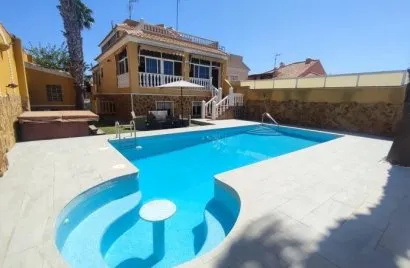 283m² apartment for sale, Torrevieja, Spain No. 649