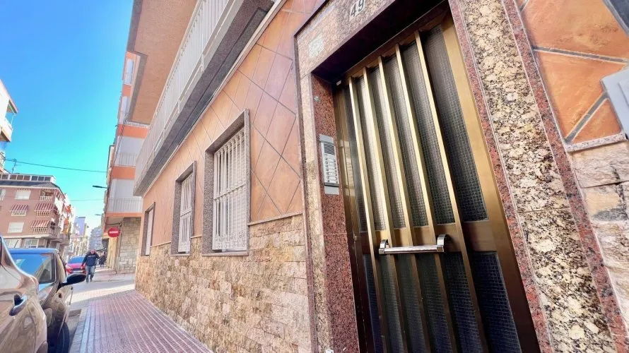 1 bedroom apartment for sale, Santa Pola, Spain No. 1058 № 1