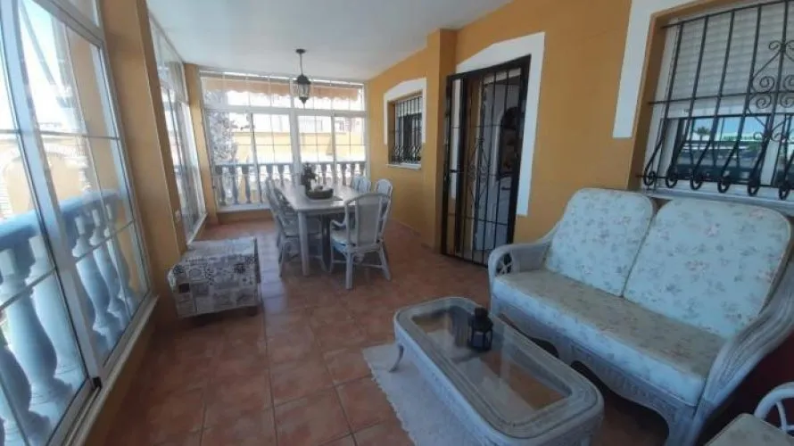 283m² apartment for sale, Torrevieja, Spain No. 649 № 3