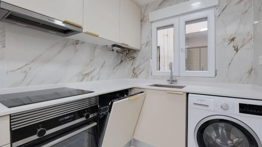 3 bedrooms apartment for sale, Torrevieja, Spain No. 908 № 19
