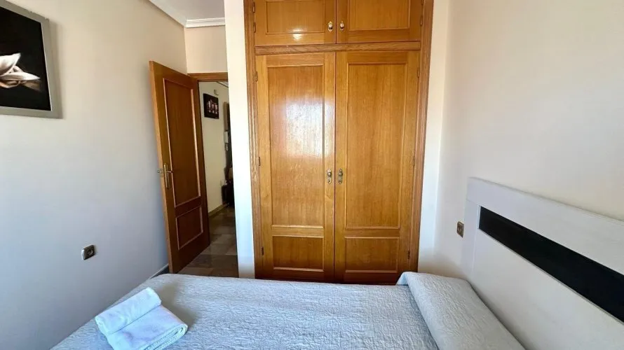 4 bedrooms apartment for sale, Torrevieja, Spain No. 800 № 14