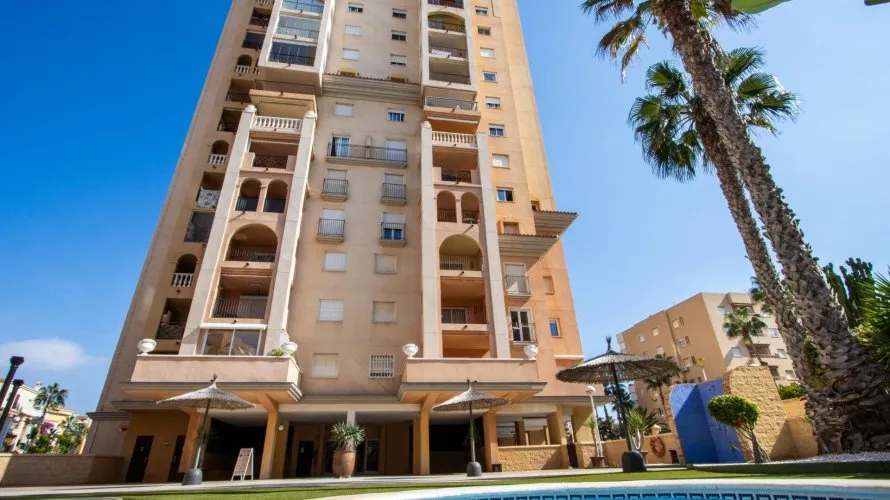 3 bedrooms apartment for sale, Torrevieja, Spain No. 112 № 28