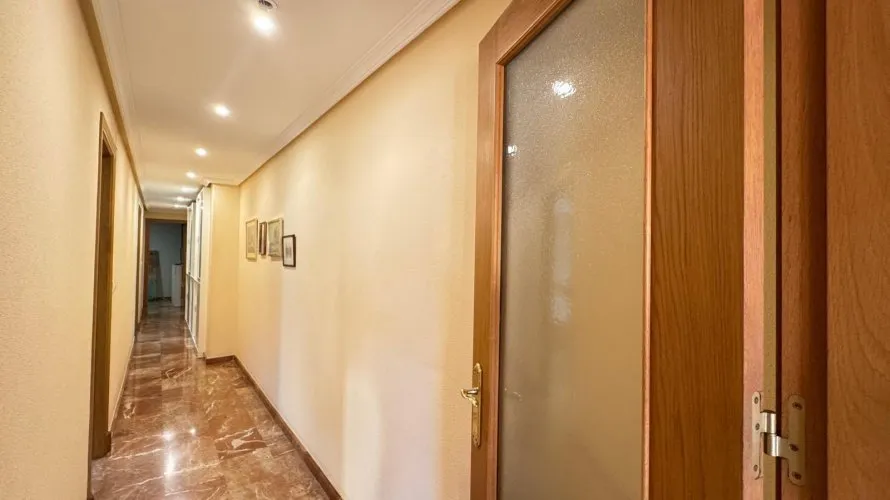 4 bedrooms apartment for sale, Torrevieja, Spain No. 85 № 14