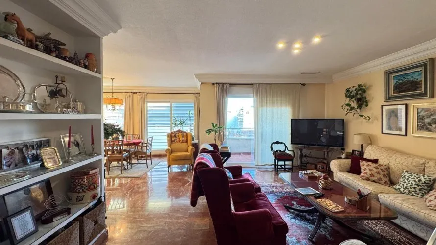 4 bedrooms apartment for sale, Torrevieja, Spain No. 85