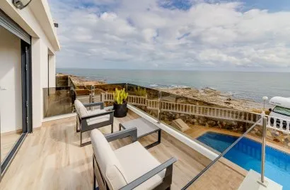 210m² villa for sale, Torrevieja, Spain No. 754
