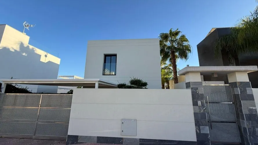 3 bedrooms villa for sale, Ciudad Quesada, Spain No. 906 № 28