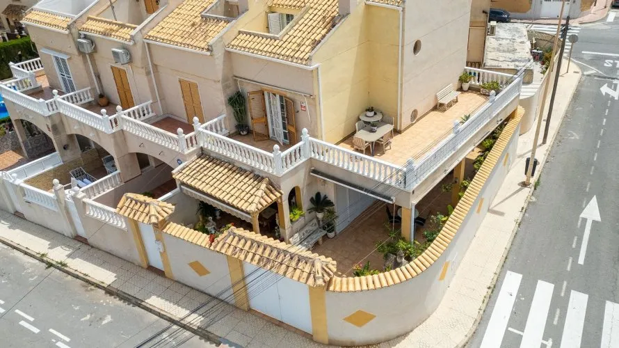 244m² house for sale, Torrevieja, Spain No. 1566 № 1