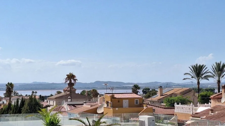 106m² villa for sale, Torrevieja, Spain No. 1338 № 5