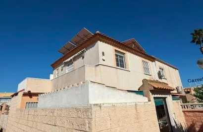 3 bedrooms house for sale, Torrevieja, Spain No. 1602