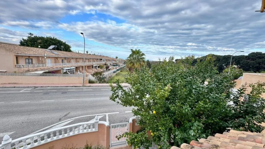 3 bedrooms apartment for sale, Torrevieja, Spain No. 1088 № 23