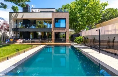 4 bedrooms villa for sale, Pozuelo de Alarcon, Spain No. 1221