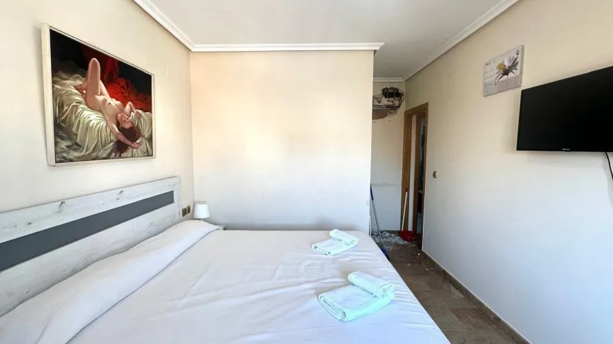 4 bedrooms apartment for sale, Torrevieja, Spain No. 800 № 22