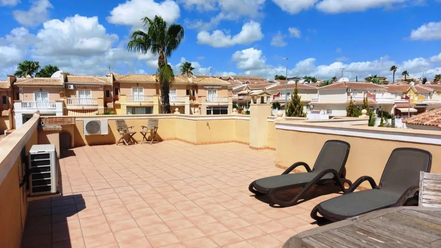 3 bedrooms villa for sale, Ciudad Quesada, Spain No. 510 № 18