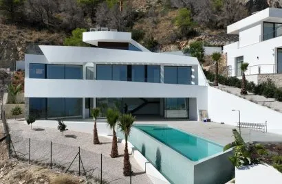 4 bedrooms villa for sale, Zona Altea Hills, Spain No. 975