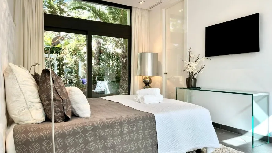 4 bedrooms villa for sale, Altea, Spain No. 618 № 24