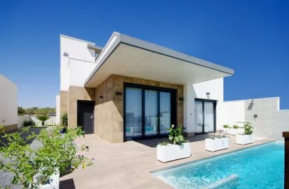 3 bedrooms villa for sale, San Miguel de Salinas, Spain No. 360