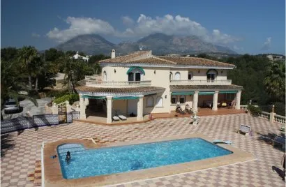 5 bedrooms villa for sale, L'Alfàs del Pi, Spain No. 493