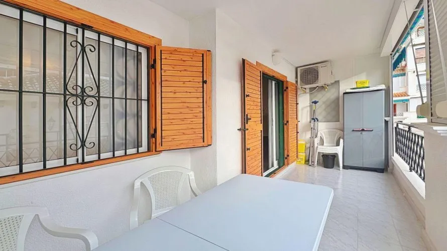1 bedroom apartment for sale, Torrevieja, Spain No. 1077 № 27