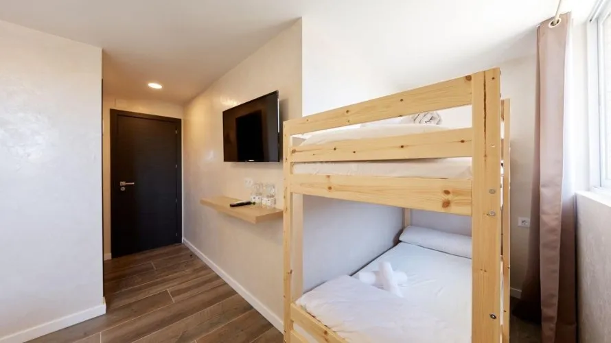 19 bedrooms hotel for sale, Cabo De Las Huertas, Spain No. 1276 № 11
