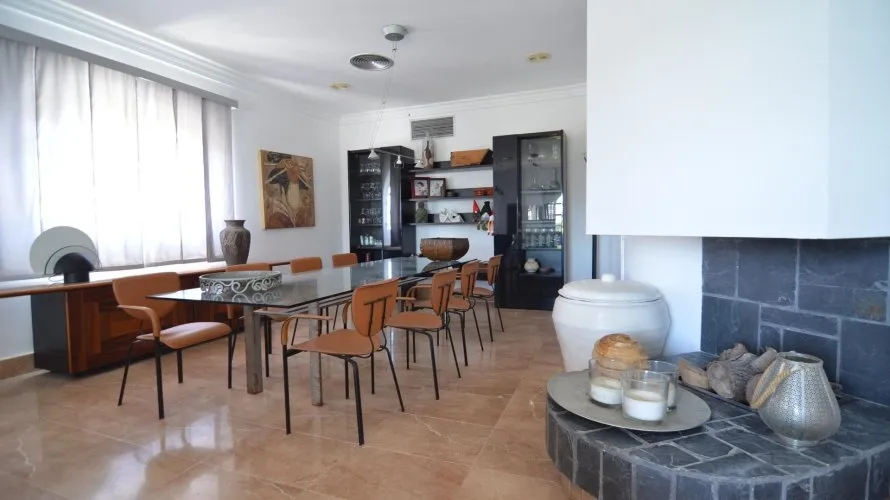 4 bedrooms villa for sale, Torrevieja, Spain No. 117 № 1