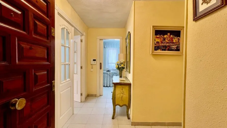 3 bedrooms apartment for sale, Torrevieja, Spain No. 1050 № 3