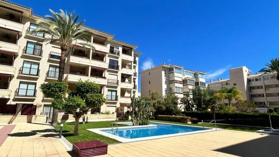 80m² apartment for sale, Albir, Spain No. 638 № 13