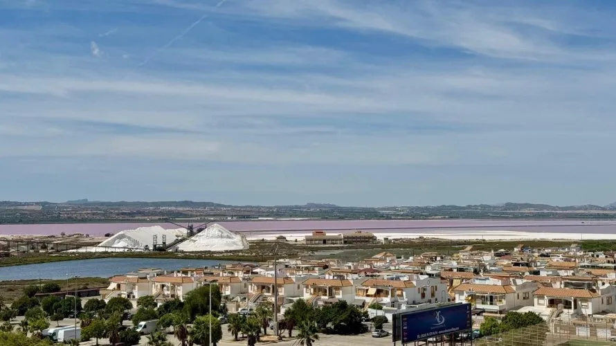 2 bedrooms penthouse for sale, Torrevieja, Spain No. 2770