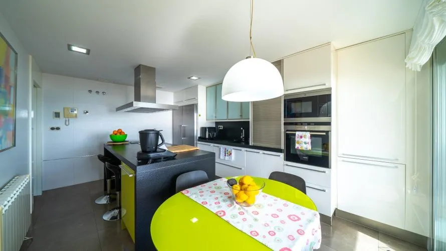 4 bedrooms apartment for sale, Villajoyosa, Spain No. 1093 № 2