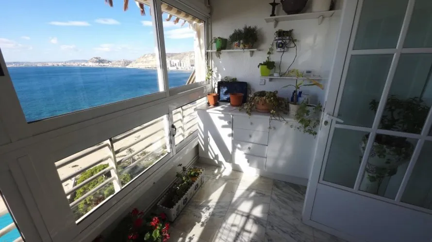 3 bedrooms apartment for sale, Cabo De Las Huertas, Spain No. 1268